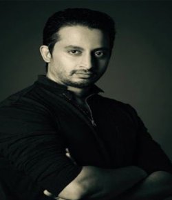 Gavin Miguel Hindi Fashion Designer