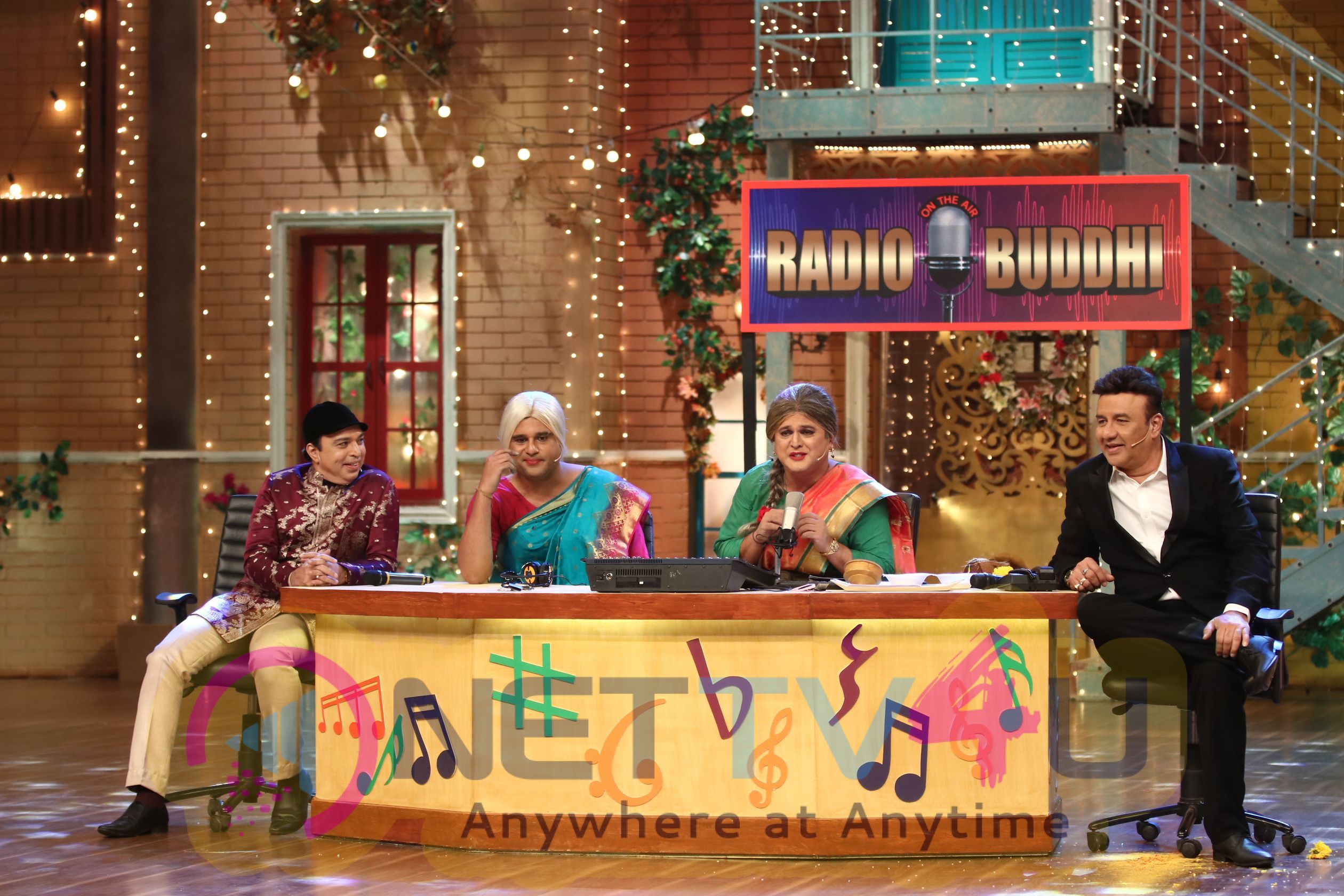  Anu Malik, Altaf Raja And Raveena Tandon On The Set The Drama Company Stills Hindi Gallery