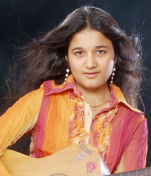 Khushboo Jain Hindi Singer