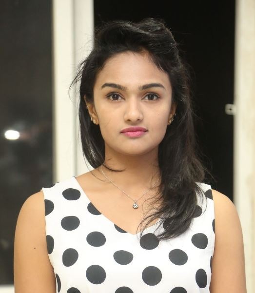 Telugu Movie Actress Saveri