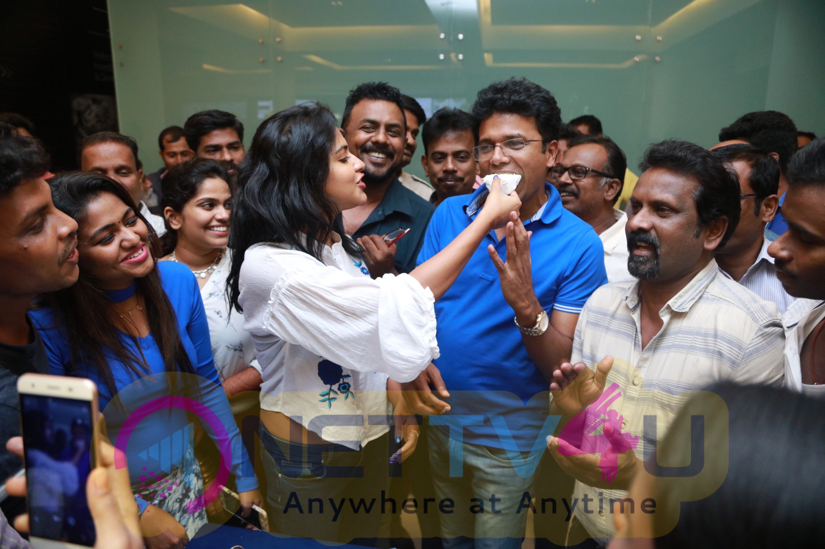 Thiruttu Payale 2 Mega Hit Celebration At Sathyam Cinemas Pics Tamil Gallery