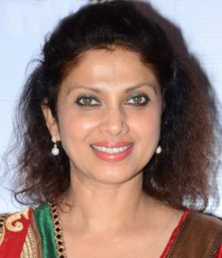 Varsha Usgaonkar Marathi TV-Actress