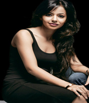 Hindi Fashion Designer Nainika Karan