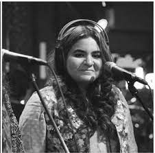 Urdu Singer Simal Nafees