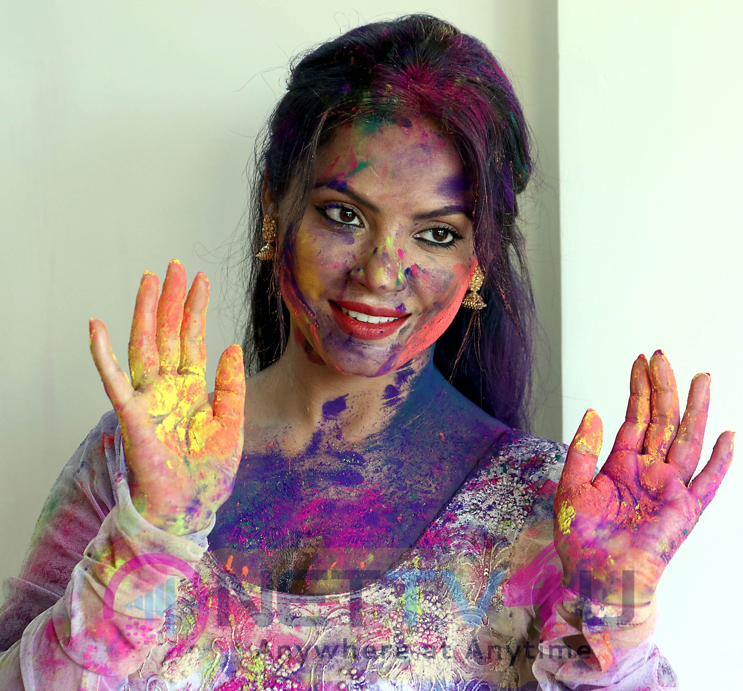 Actress Cum Producer Neetu Chandra In A Dry Holi Celebration Cute Photo Shoot Hindi Gallery