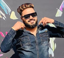 Monu Albela Bhojpuri Singer