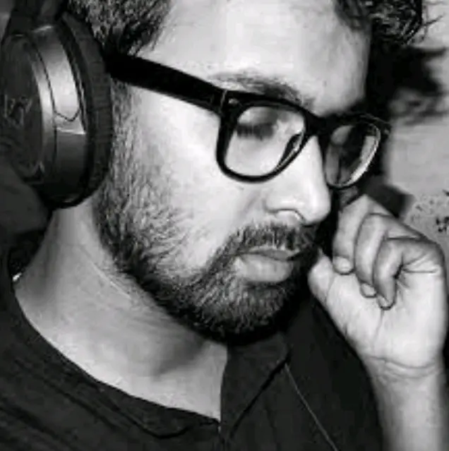 Hindi Editor Aasif Pathan