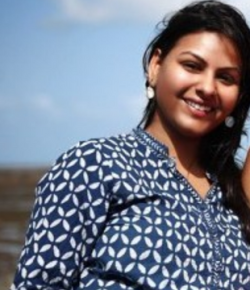 Shubhra Gupta Hindi Fashion Designer