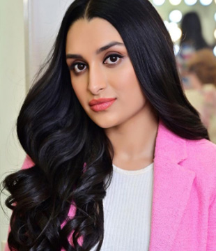 Dhanya Ramkumar Kannada Movie Actress