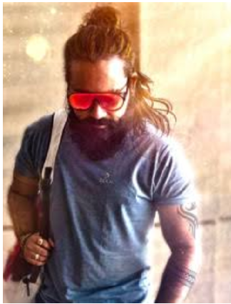 Hindi Graphic Designer Bhaven Furia