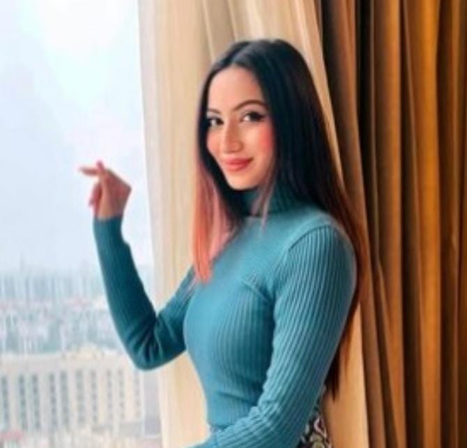 Hindi Makeup Artist Gauri Kakas