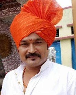 Suresh Vishwakarma Hindi Supporting Actor