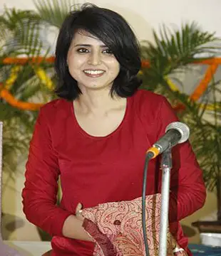 Hindi Vocalist Sniti Mishra