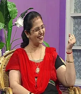 Tamil Anchor Dr Meenakshi Bajaj