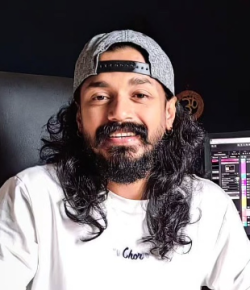 Kishani Alanki Perera Sinhala Singer