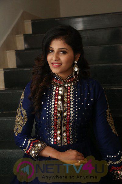 Actress Anjali Charming Interview Photoshoot Telugu Gallery