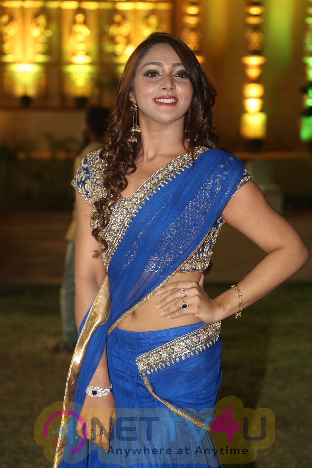 Actress Natasha Doshi Glamorous Pics Telugu Gallery