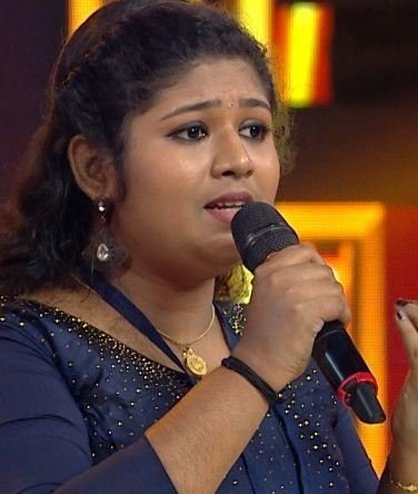 Malayalam Singer Singer Swathi