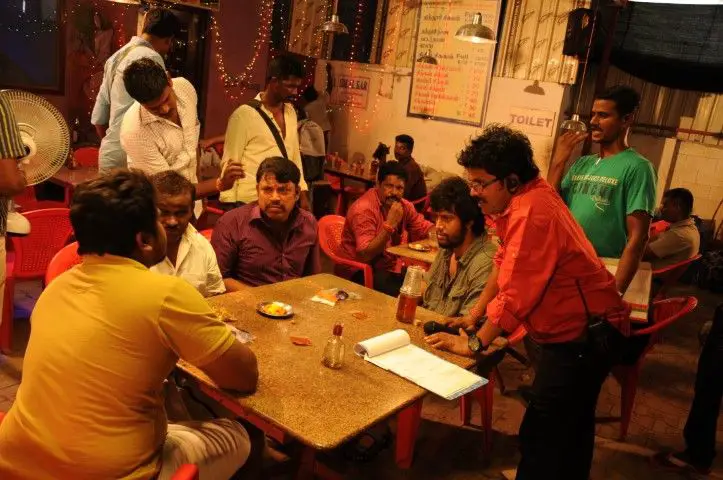 Thanni Vandi Movie Working Stills Tamil Gallery