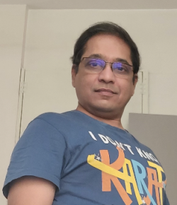 Akash Fuke Hindi Director