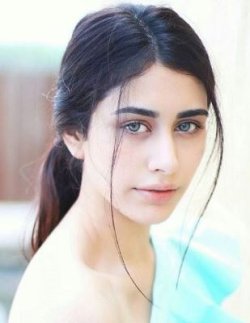 Warina Hussain Hindi Movie Actress