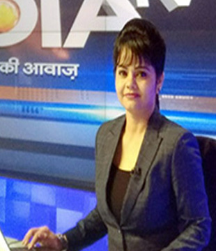 Hindi Anchor Anchor Archana Singh