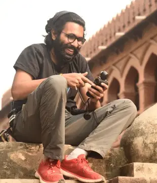 Hindi Cinematographer Cinematographer Sameer Kulkarni