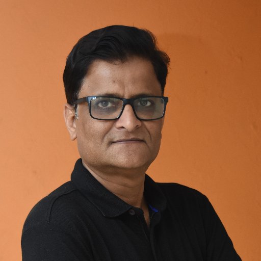 Hindi Editor Giridhar Jha