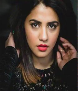 Quratulain Balouch Urdu Singer