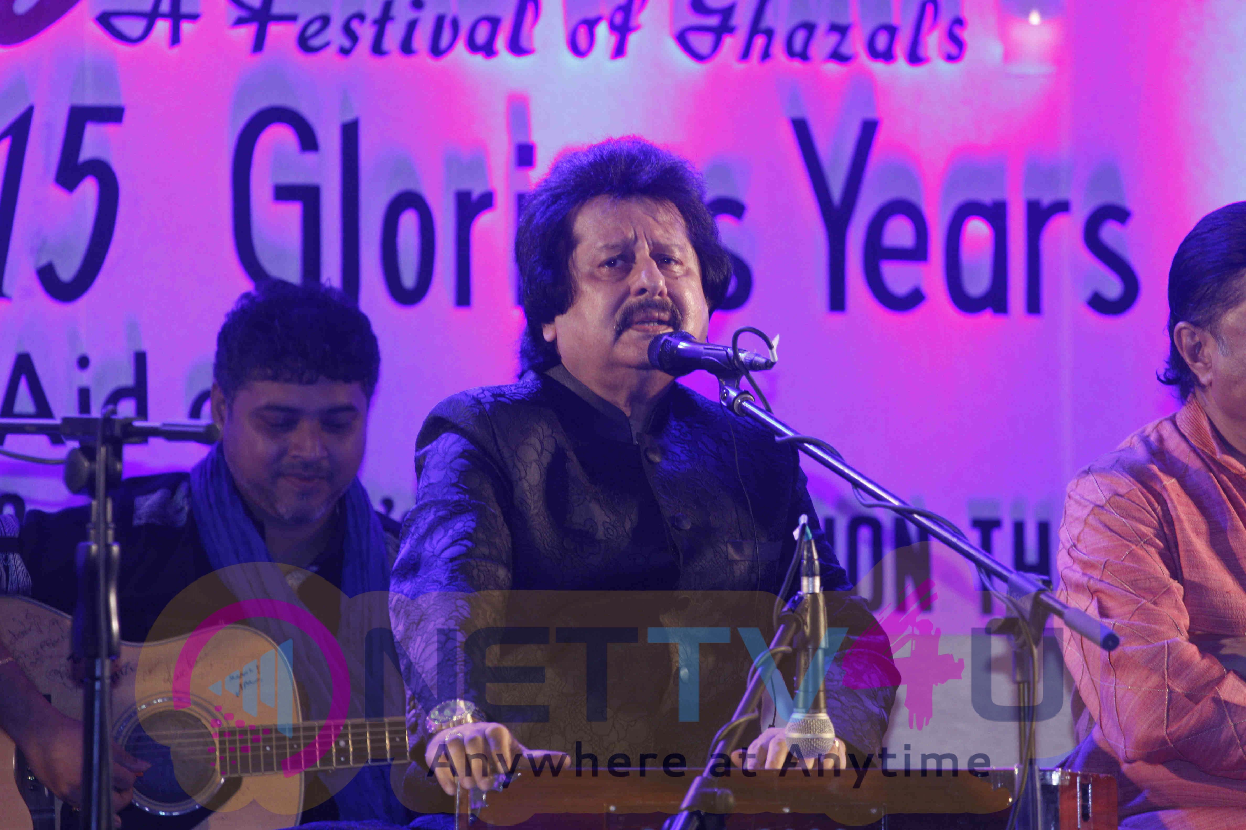 15th Khazana Ghazal Festival 2016 Superb Stills Hindi Gallery