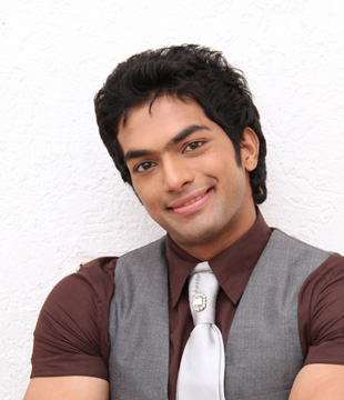 Marathi Actor Analesh Desai