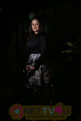 Cute Actress Sonia Agarwal Latest Pics