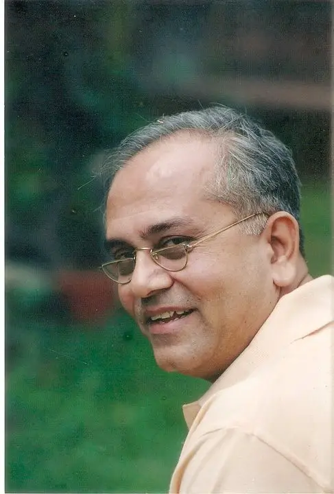 Hindi Director Raghuvir Kul