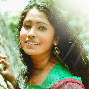 Sinhala Actress Suranga Ranawaka