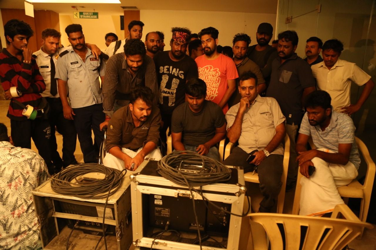 Suttu Pidikka Utharavu Movie Shooting Spot Images Tamil Gallery