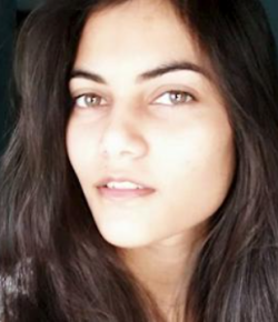 Esha Bharganwar Hindi Cinematographer