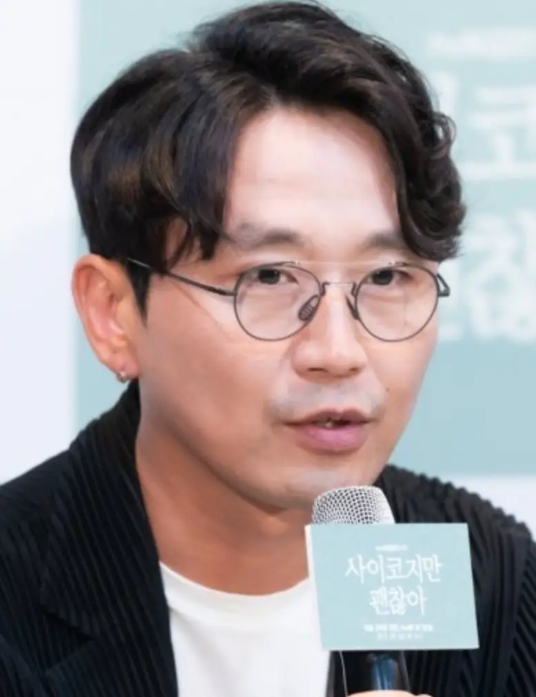Korean Director Park Shin-woo