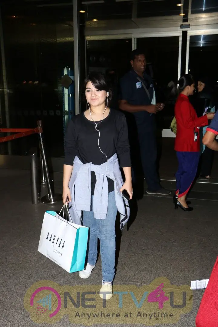 Actress Zaira Wasim Spotted At Airport Images Hindi Gallery