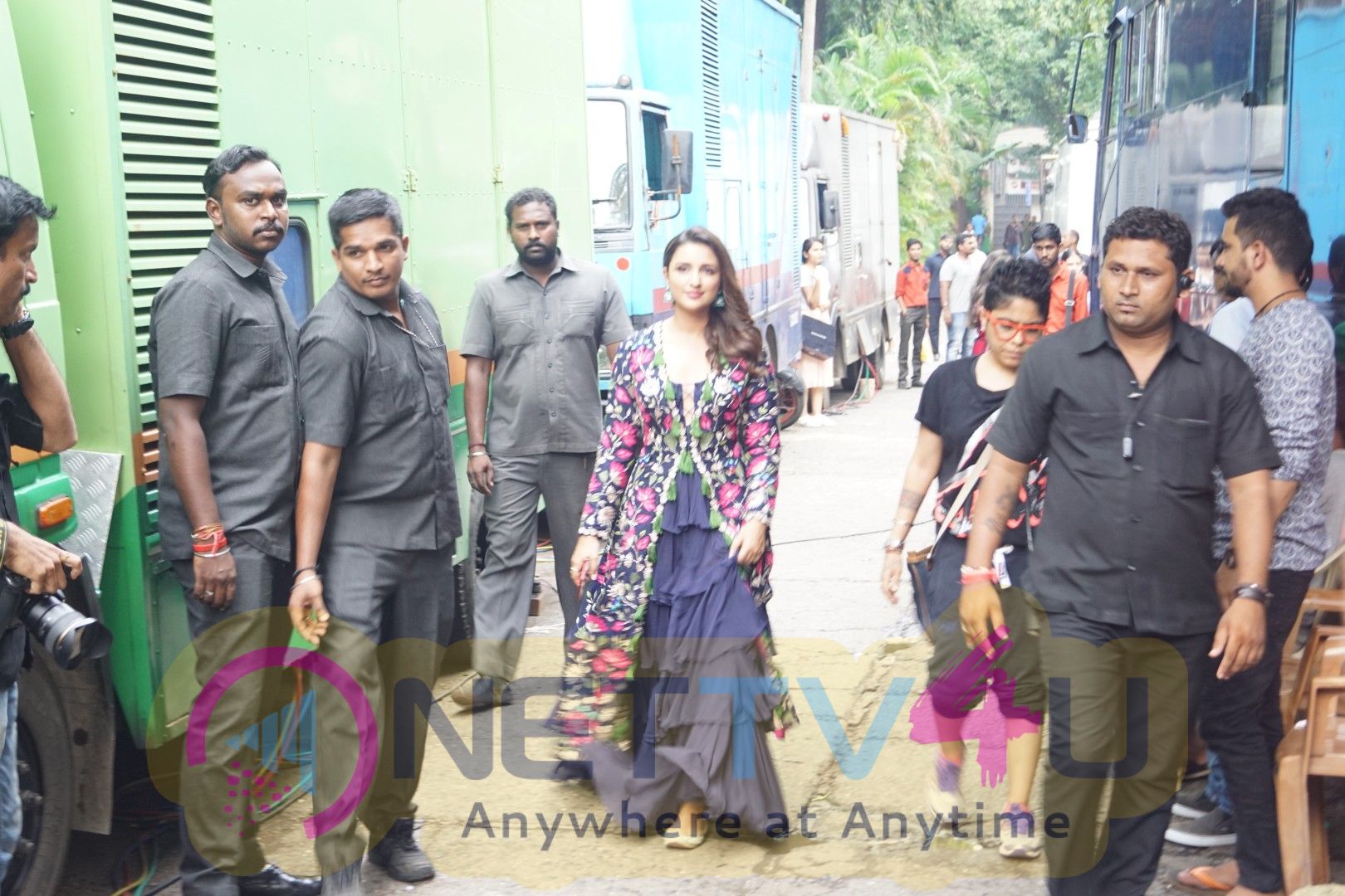 Golmaal Again Team Visit On Set Of Drama Company & Promote Their Film Photos Hindi Gallery