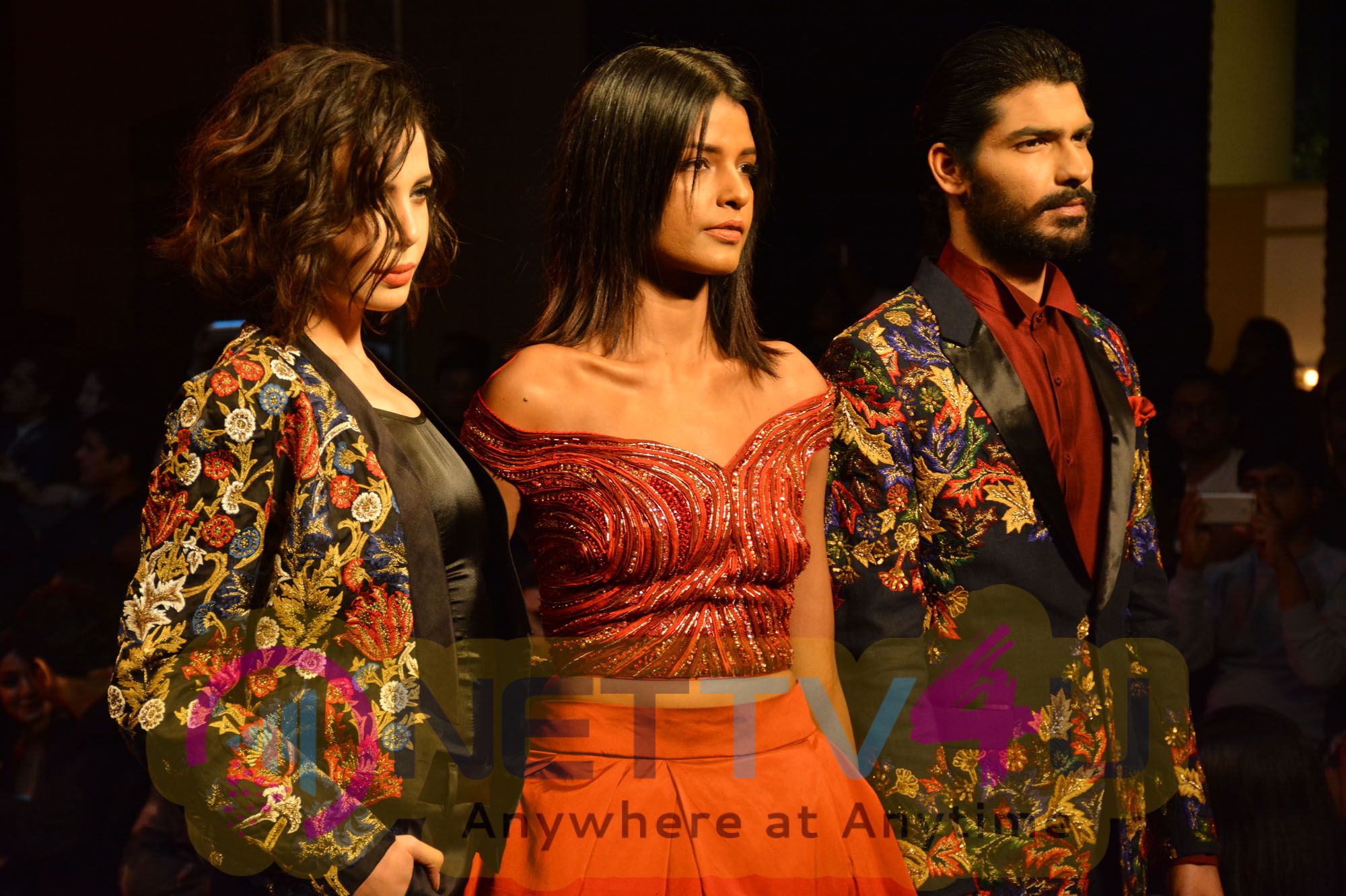 Showstoppers Sridevi, Shruti Hassan, Saina Nehwal Walks Ramp At 1st Edition Of Bangalore Times Fashion Week Stills Hindi Gallery