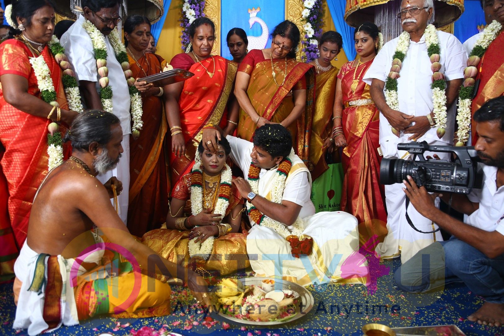 Director Nalan Kumarasamy Saranya Marriage Photos Tamil Gallery