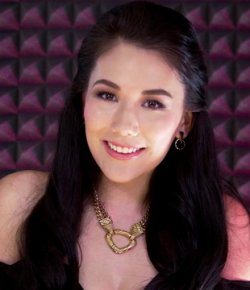 Manika English Singer