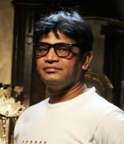 Associate Director Hidayat Khan Hindi Assistant Director