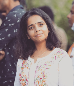 Pratishtha Pal Hindi Assistant Director