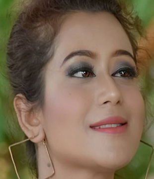 Hindi Movie Actress Anaya Kashyap
