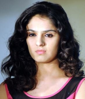 Hindi Movie Actress Lucky Sharma