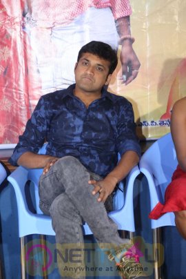 Katrina Kareena Madhyalo Kamal Haasan Movie Press Meet Stills Telugu Gallery