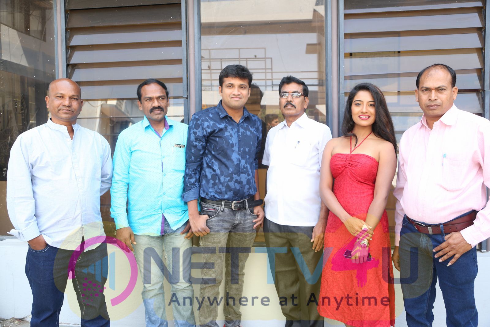 Katrina Kareena Madhyalo Kamal Haasan Movie Press Meet Stills Telugu Gallery