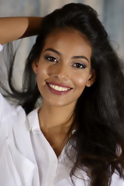 Christina Peiris Sinhala Model