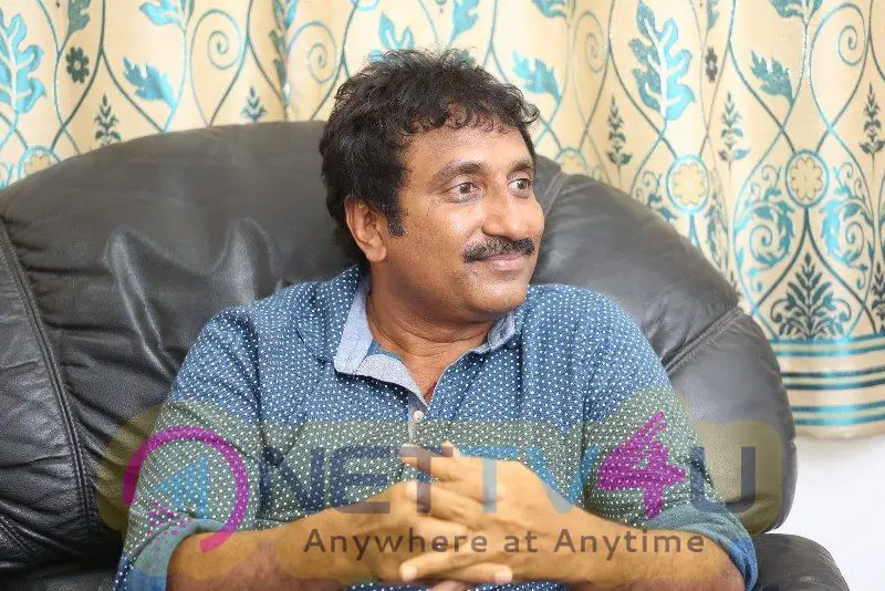 Srinu Vaitla Interview Photos Telugu Gallery